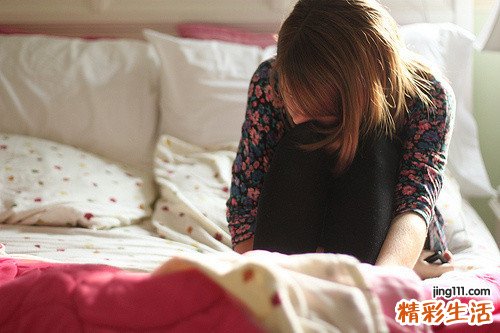 女人为何喜欢手挽手