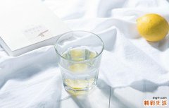 柠檬是用热水还是冷水泡 柠檬水怎么泡不苦不酸