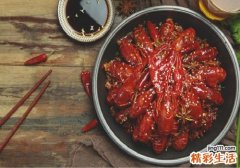 龙虾可以和西瓜一起吃吗 如何挑选龙虾