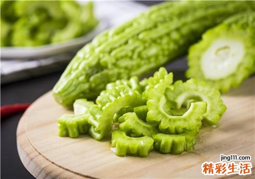 苦瓜的籽能吃吗 苦瓜籽有什么功效