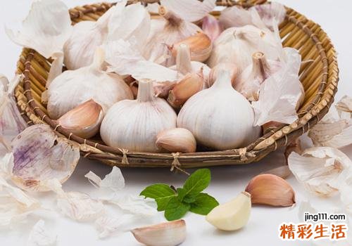 大蒜发霉还能吃吗 发霉的大蒜吃了会怎么样