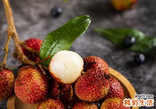 牛油果可以和荔枝一起吃吗 吃牛油果能吃荔枝吗