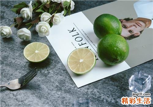 青柠檬和黄柠檬有什么区别 柠檬怎么吃不酸