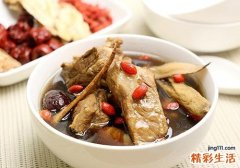 排骨汤可以放木耳吗 排骨汤里能放木耳吗