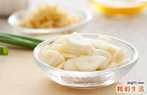 大蒜怎么吃最好 生吃蒜灭细菌病毒