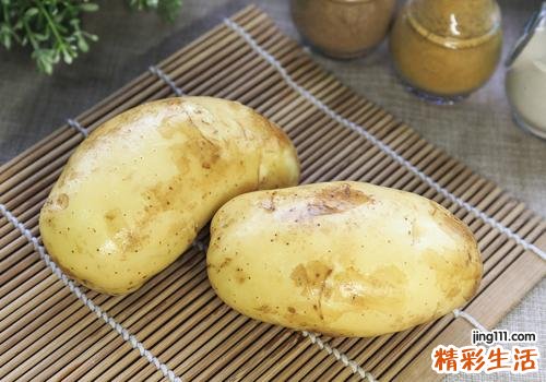 土豆切完发黑能吃吗 吃了柿子可以吃土豆吗