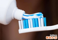 荨麻疹可以用牙膏洗脸吗 荨麻疹可以用洗面奶洗脸吗？