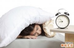 失眠怎么办 按穴道、喝牛奶、降低平均体温助你好眠！
