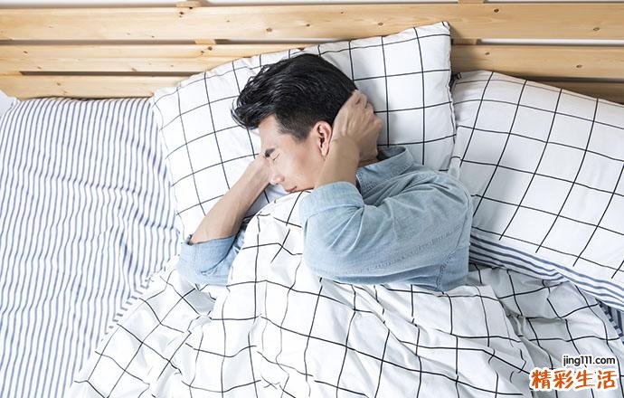 夏季失眠泡脚有用吗 夏季经常失眠怎么调理