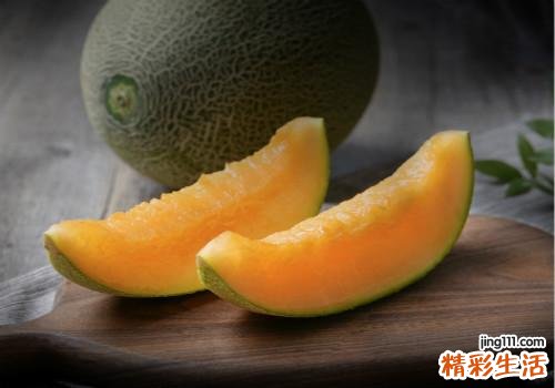 哈密瓜是苦的怎么回事 哈密瓜长毛了还能吃吗