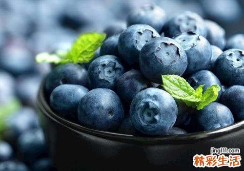 蓝莓和什么榨汁好喝 蓝莓和这5种水果榨汁让你清爽一夏
