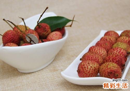 荔枝可以泡水里保存吗 荔枝为什么要泡水保存