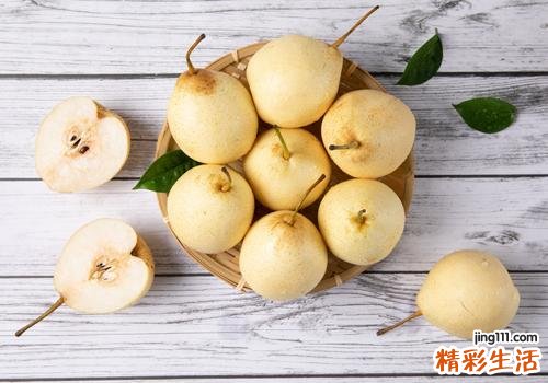 螃蟹能和梨子一起吃吗 吃了银耳可以吃雪梨吗