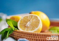 柠檬吃了有什么好处 柠檬和什么一起吃最好