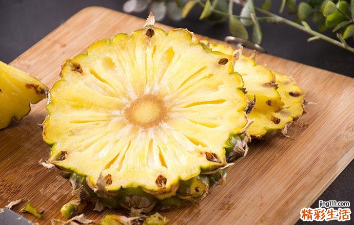 请问孕妇可以吃菠萝吗 孕妇到底能不能吃菠萝