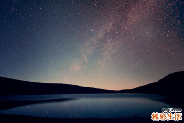 过年鞭炮炸伤眼睛不要揉擦乱冲洗