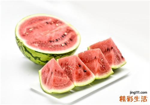 三伏天坐月子可以吃西瓜吗 三伏天坐月子吃西瓜要注意什么