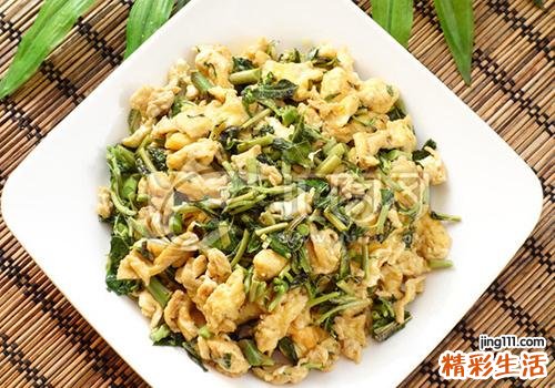 香椿炒鸡蛋痛风能吃吗 香椿的功效与作用有哪些