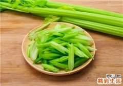 怎么炒芹菜好吃又简单 芹菜和什么凉拌好吃