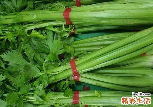 芹菜搭配什么好吃 芹菜的人群宜忌