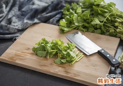 糖尿病吃芹菜好吗 芹菜高血脂可以吃吗