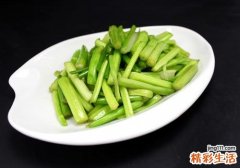 芹菜怎么去苦味 芹菜可以跟鸡肉同食吗