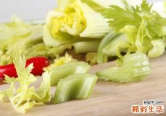 芹菜可以不可以治便秘 晚上可以生吃芹菜吗