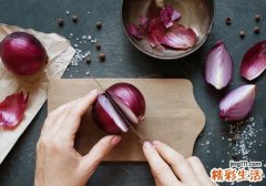 生吃洋葱会加重咳嗽吗 感冒咳嗽可以吃洋葱吗