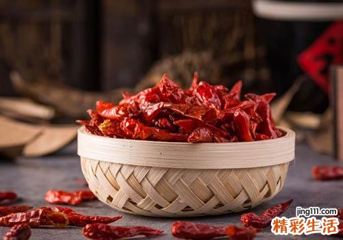 夏天吃辣椒好吗 夏天吃辣椒居然有如此神奇的功效