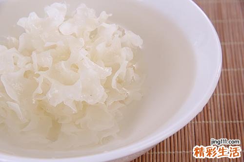 银耳是怎么长出来的 银耳是怎么形成的