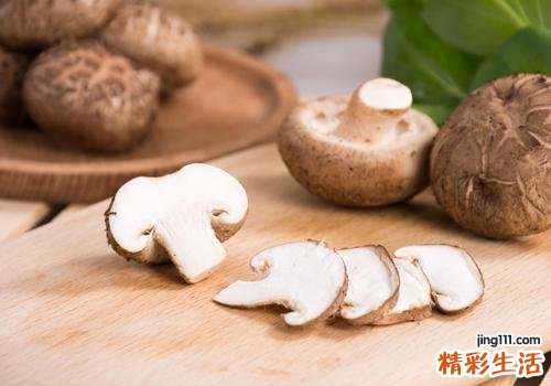 香菇变红色还能吃吗 香菇怎么保存时间长