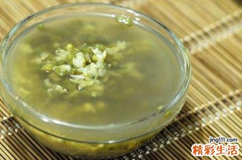 夏天降火喝什么 夏季火气大喝这些饮品降降火
