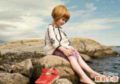 小孩把脚烫了怎么办