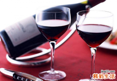 得了荨麻疹能喝酒吗 得了荨麻疹喝酒会怎样