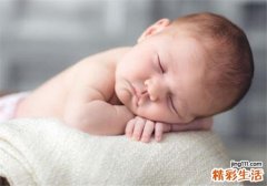 夏天宝宝睡觉头出汗怎么办 宝宝出汗过多有什么危害
