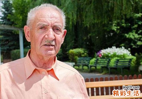 不停的打嗝是什么原因