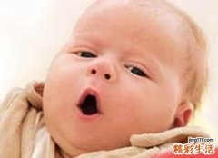 新生儿打嗝的原因