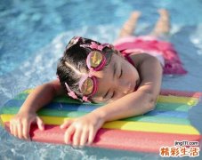 游泳后肚子疼怎么回事 游泳后肚子痛怎么回事