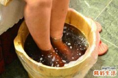 艾草泡脚治宫寒吗