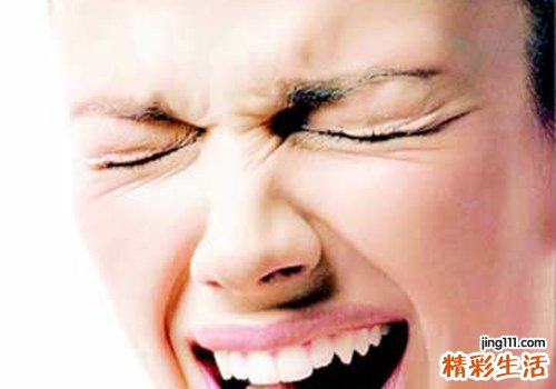 哪些习惯易使脸部长皱纹