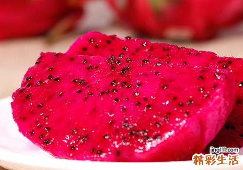红心火龙果能和牛奶一起吃吗 红心火龙果和牛奶一起吃会怎样