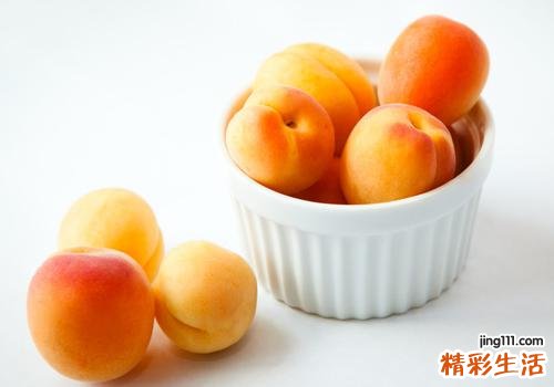 杏子一天最多吃几个 杏子吃多了会怎么样