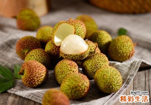 荔枝和李子可以一起吃吗 荔枝和李子一起吃会上火吗