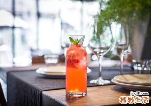 李子泡酒多久可以喝 李子泡酒可以保存多久
