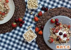 李子和杏子能一起吃吗 李子和杏子一起吃对胃好吗