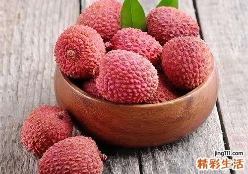 荔枝和红糖能一起吃吗 荔枝千万别和这些食物一起吃