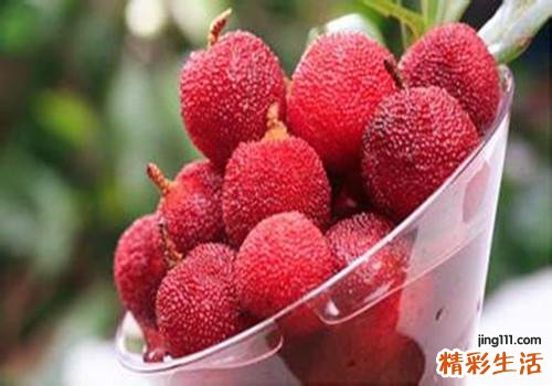 杨梅为什么要用盐水泡