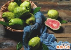 红心番石榴怎么吃 番石榴红心和白心哪个好吃