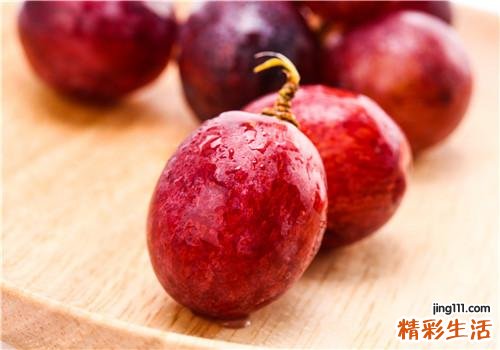 孕妇早期可以吃提子吗 孕妇吃提子好还是葡萄好