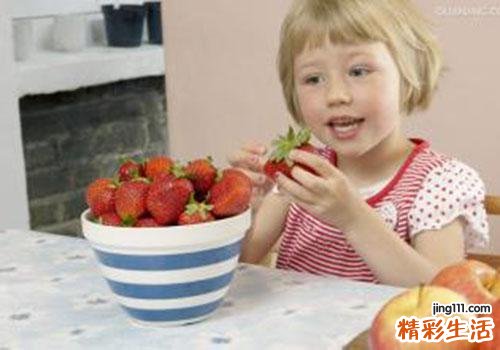 吃草莓中毒的症状